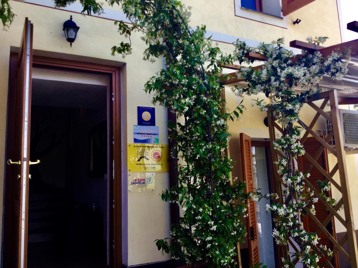 Agriturismo Monaci Templari Seborga Bagian luar foto